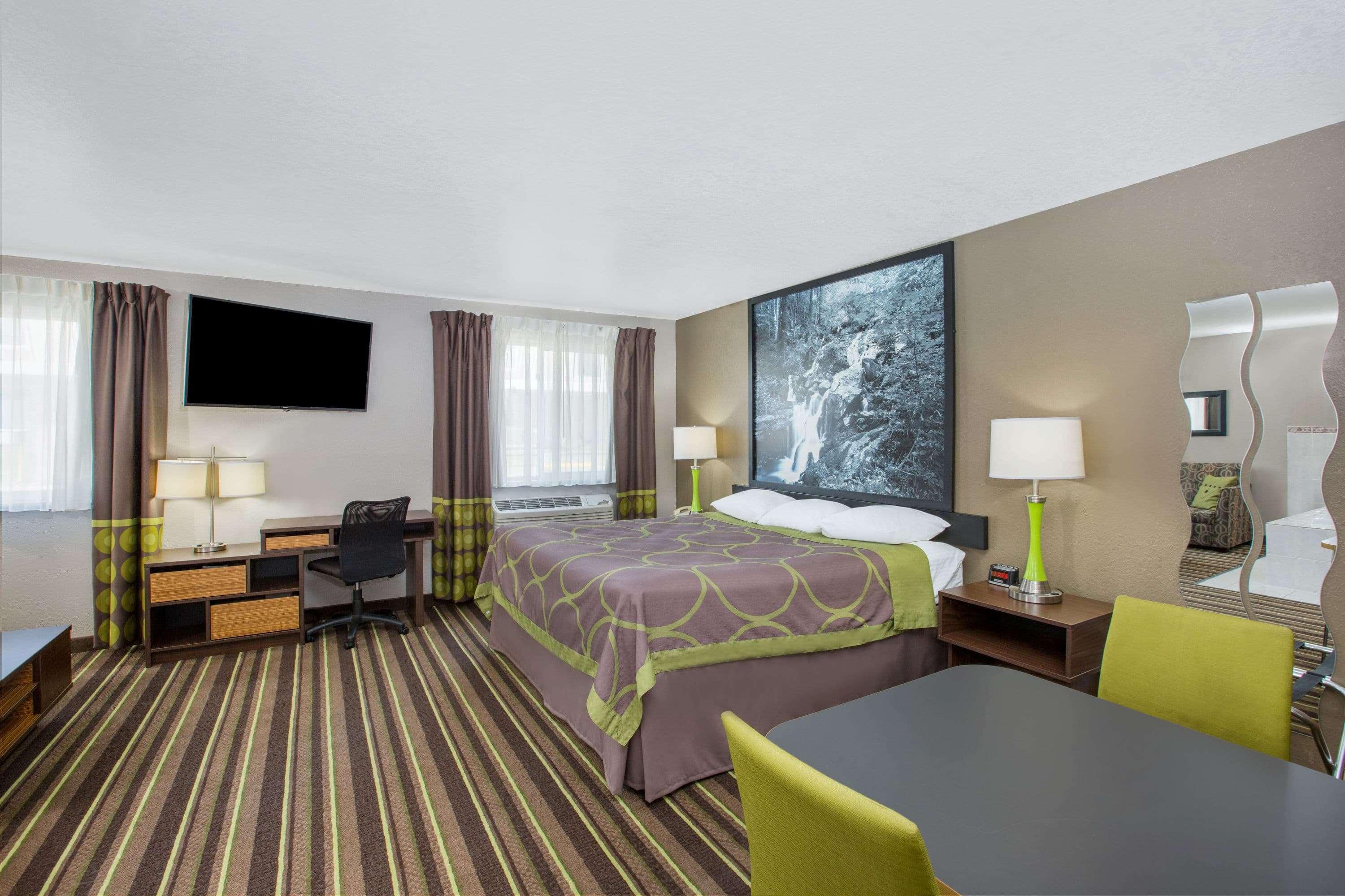Super 8 By Wyndham Brookings Hotel Buitenkant foto